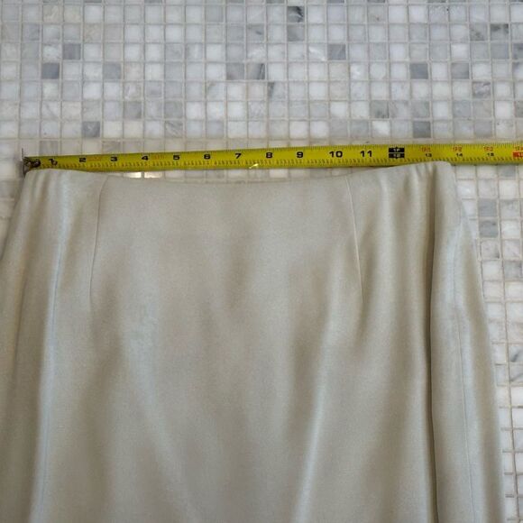Sunny Choi Vintage Tailored Silk Suit Set with Skirt and Blouse - Picture 12 of 13
